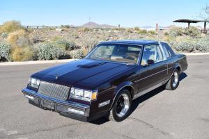 Buick Regal Limited Turbo T-Type on GNX Wheels 1987 года 